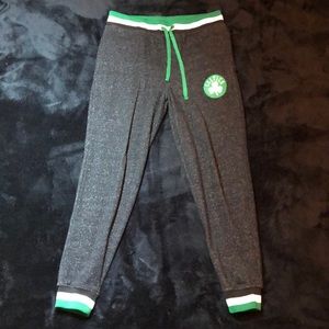 Ultra Game Men’s Celtics Joggers - Size Medium